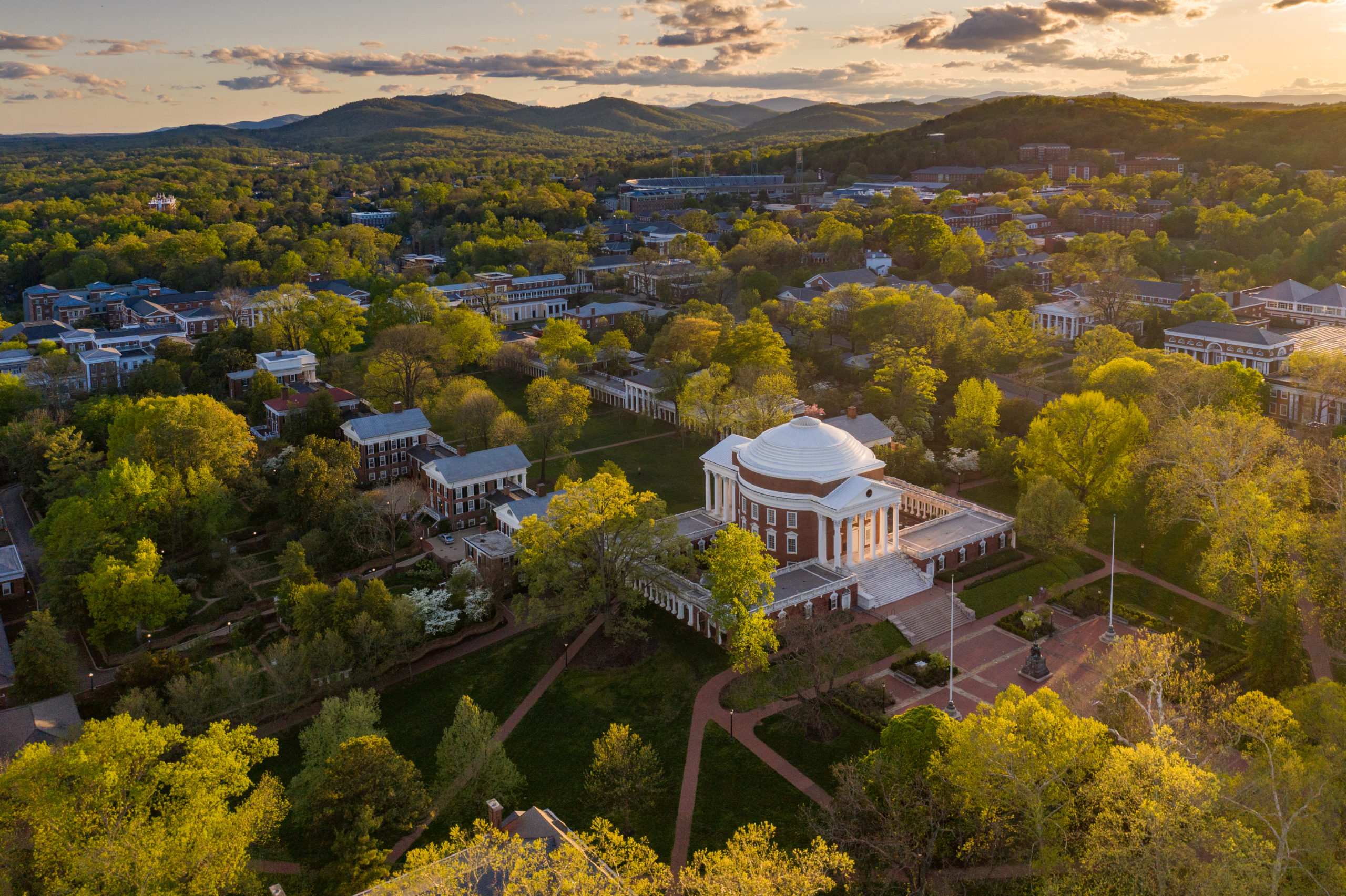 Lawn_Aerial_Spring_2020_SS_02