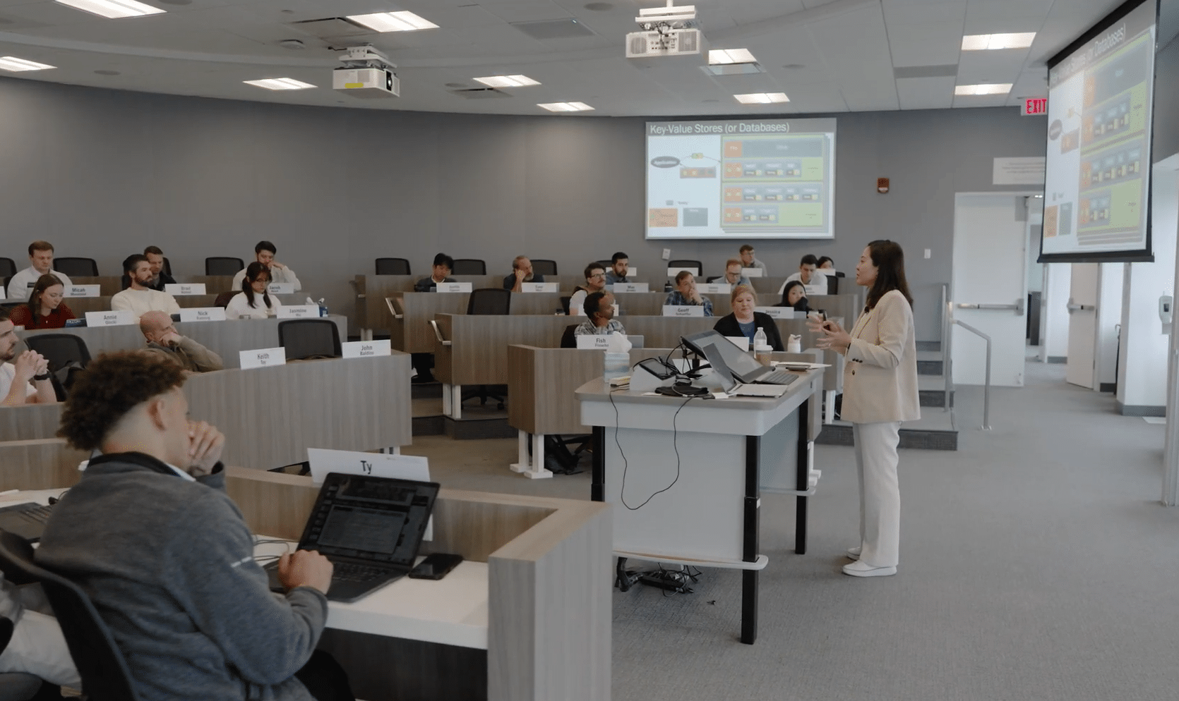 Professor Jingjing Li teaching in the MSBA classroom